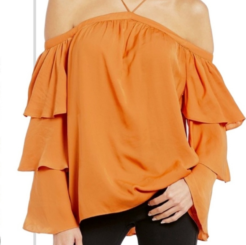 Gianni Bini Off the shoulder top